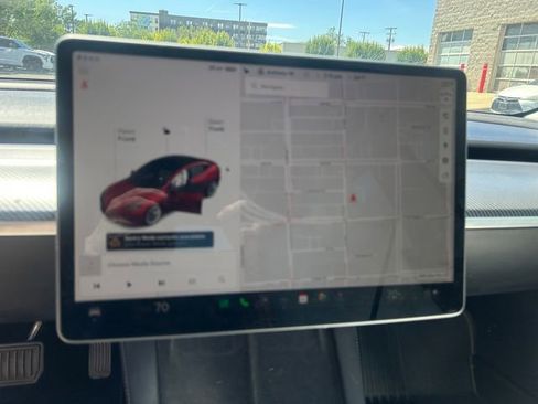 Used 2021 Tesla Model 3 Long Range AWD/4WD image 17