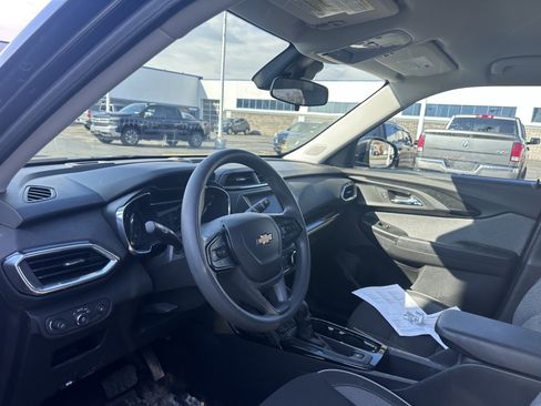 Used 2023 Chevrolet TrailBlazer LT image 11