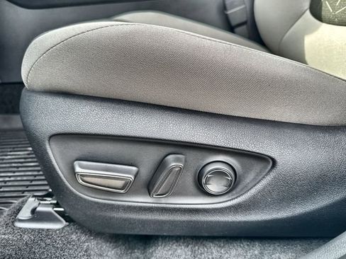 New 2025 Toyota RAV4 XLE image 22