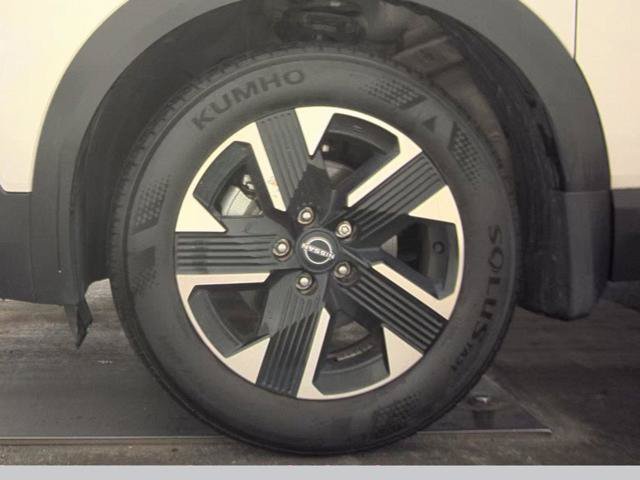 Used 2025 Nissan Kicks SV AWD/4WD image 6