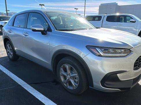 Certified 2026 Honda HR-V LX image 1