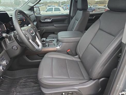 Used 2025 GMC Sierra 1500 SLT image 14