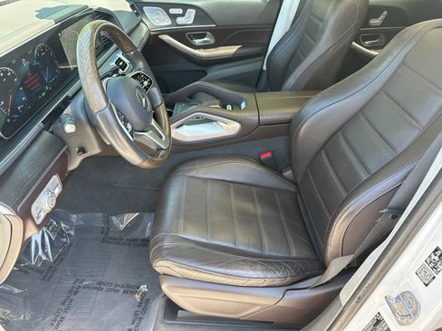 Used 2020 Mercedes-Benz GLS 580 4MATIC image 9