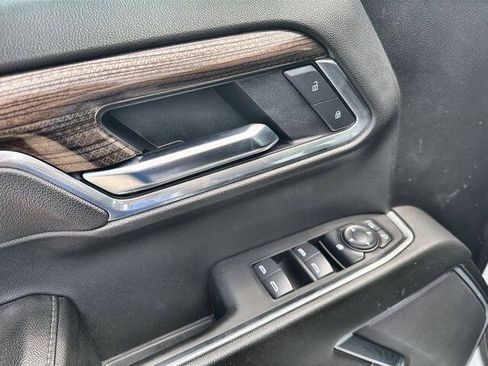 Used 2025 Chevrolet Silverado 1500 LT RWD image 22