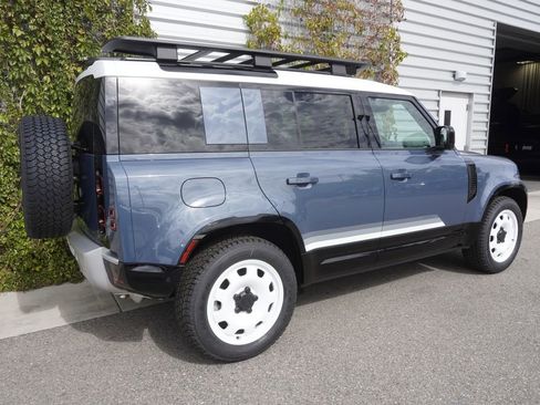 New 2025 Land Rover Defender 110 S image 4