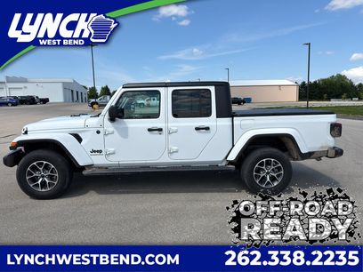 Used 2024 Jeep Gladiator Sport w/ Dual Top Group