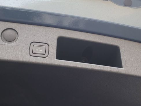 New 2026 Chevrolet Equinox LT w/ Convenience Package II image 46