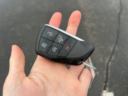 Used 2023 GMC Sierra 1500 AT4 image 30