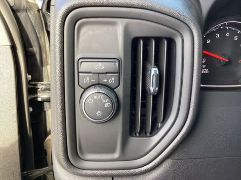 Used 2022 Chevrolet Silverado 1500 Custom w/ Safety Confidence Package image 30