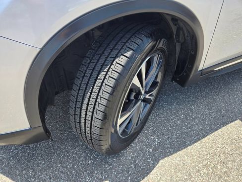 Used 2018 Nissan Rogue SL FWD image 14