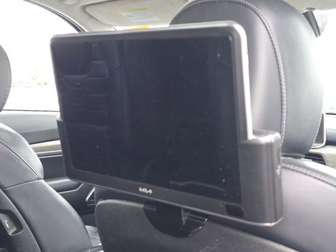 Used 2022 Kia Telluride SX w/ SX Prestige Package image 11