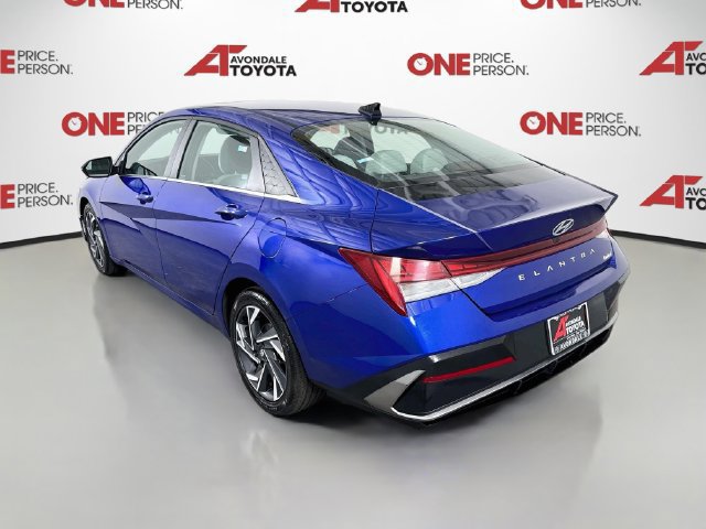 Used 2025 Hyundai Elantra Limited FWD image 5