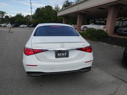 Used 2025 Mercedes-Benz S 580e 4MATIC Sedan image 3