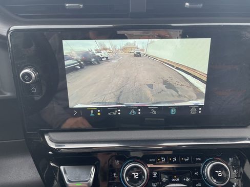 Used 2023 GMC Sierra 1500 AT4 image 30