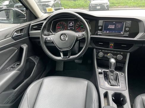 Used 2019 Volkswagen Jetta SE FWD image 7