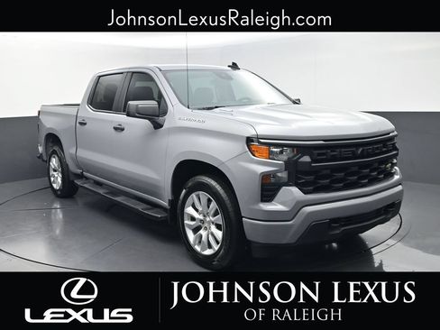 Used 2025 Chevrolet Silverado 1500 Custom RWD image 3