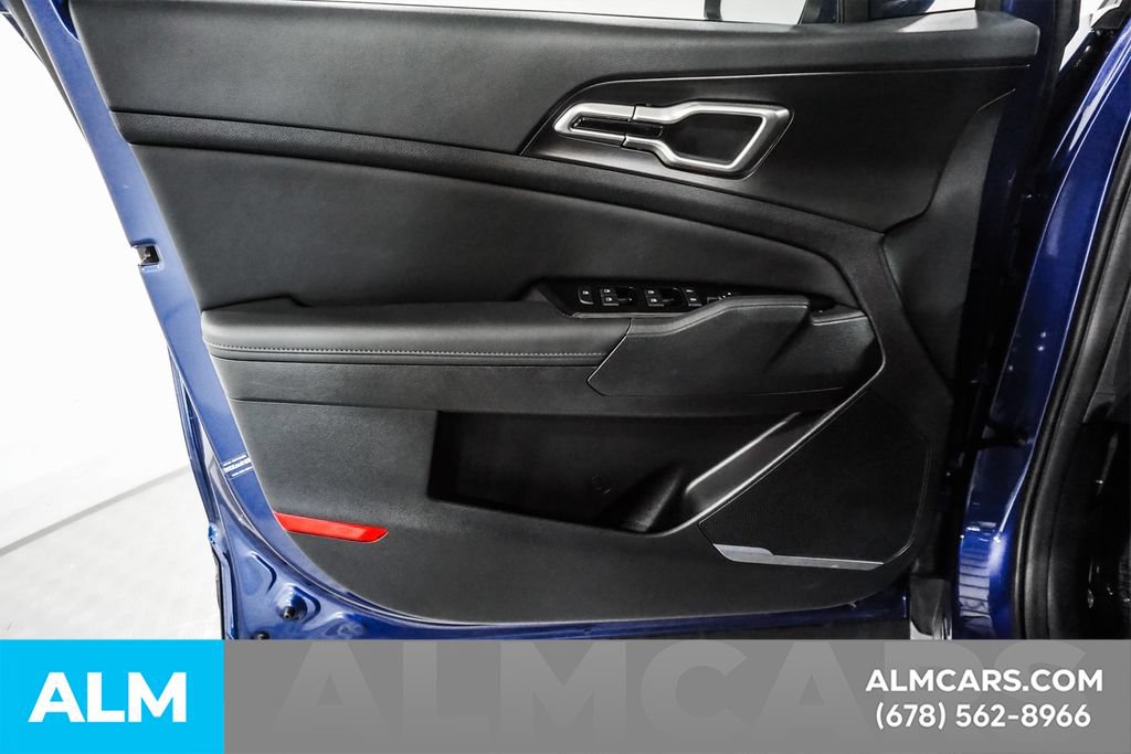 Used 2025 Kia Sportage EX w/ Premium Package FWD image 45