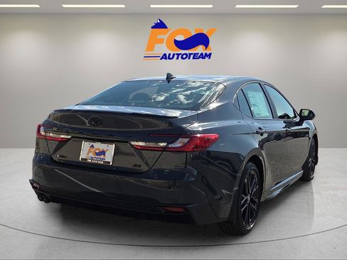 New 2026 Toyota Camry SE image 4