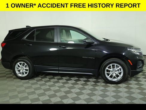 Used 2024 Chevrolet Equinox LS w/ LS Convenience Package FWD image 2
