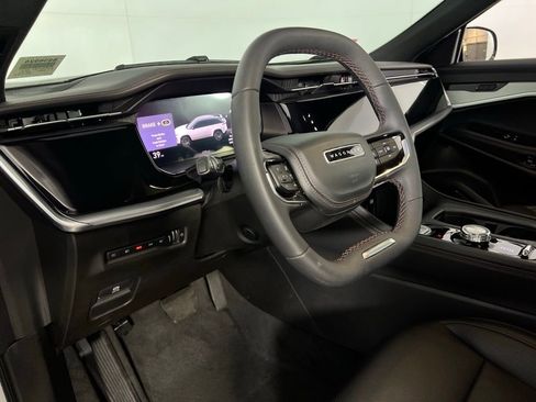 Used 2024 Jeep Wagoneer Launch Edition image 30