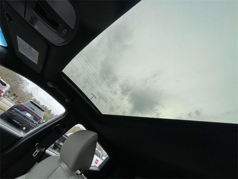 Used 2019 Hyundai Veloster Turbo Ultimate image 12