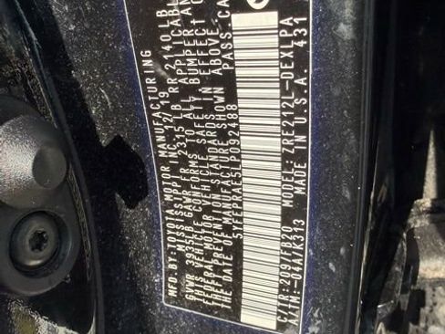 Used 2020 Toyota Corolla LE image 26