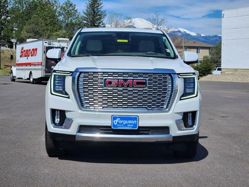 Used 2023 GMC Yukon Denali AWD/4WD image 5