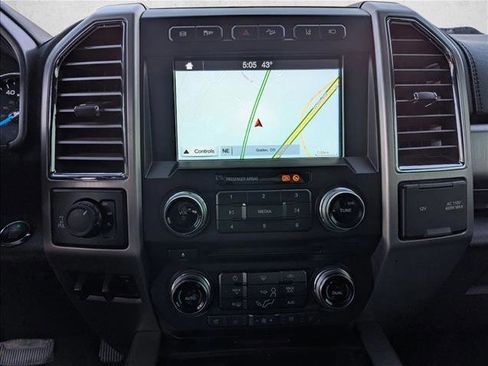 Used 2017 Ford F250 Platinum w/ Platinum Ultimate Package image 14