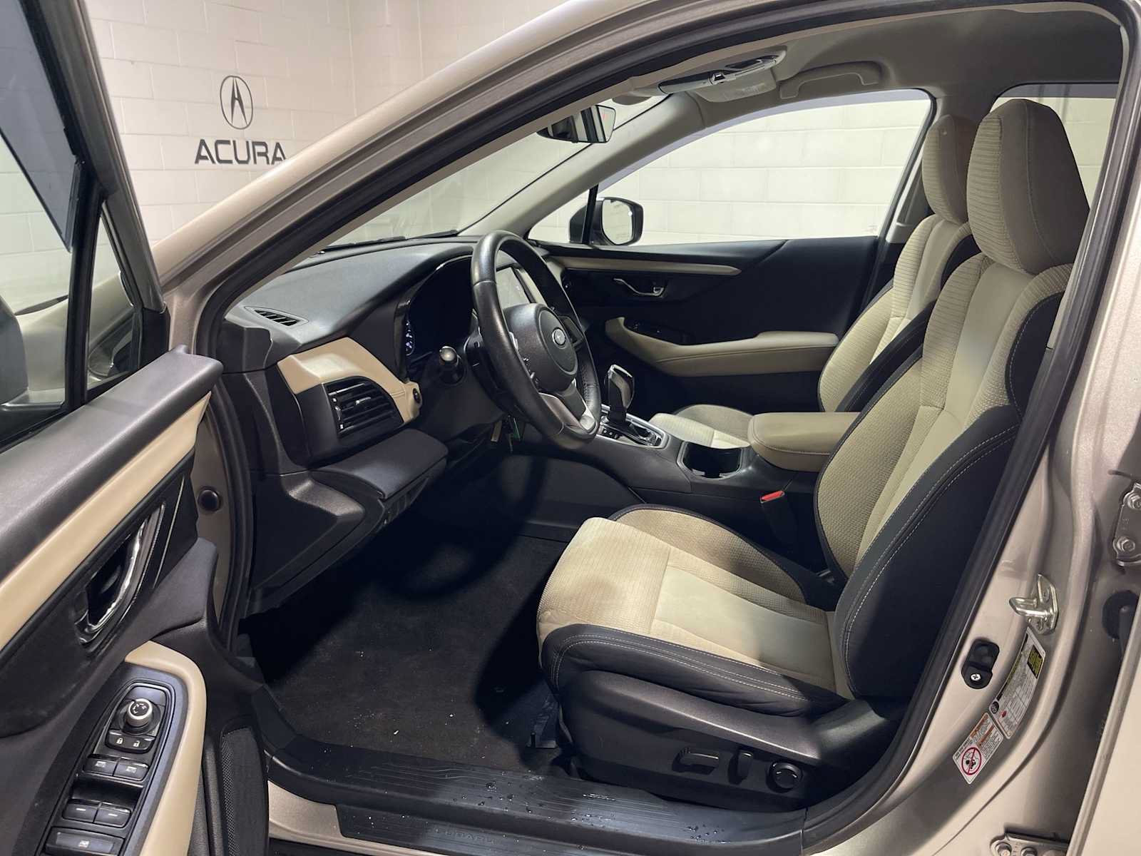 Used 2020 Subaru Outback Premium AWD/4WD image 2