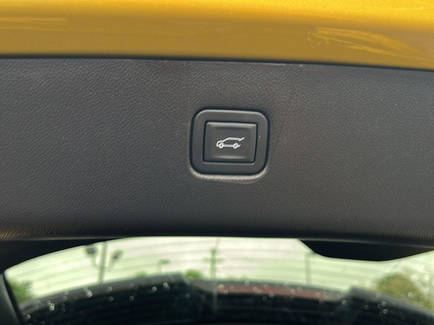 Used 2024 Chevrolet Blazer RS FWD image 23