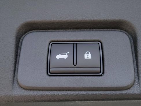 New 2026 Nissan Rogue Platinum AWD/4WD image 15