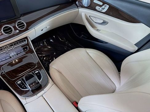Used 2019 Mercedes-Benz E 300 w/ Parking Assistance Package image 24