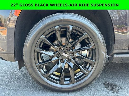 Used 2023 Cadillac Escalade ESV Sport Platinum w/ LPO, ONYX Package AWD/4WD image 2