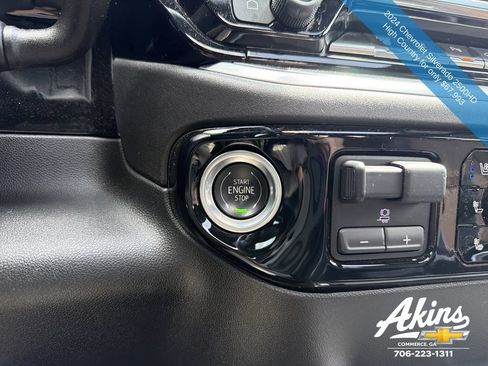 Used 2024 Chevrolet Silverado 2500 High Country w/ High Country Premium Package AWD/4WD image 28