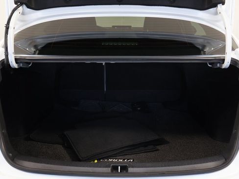 Used 2024 Toyota Corolla LE FWD image 14
