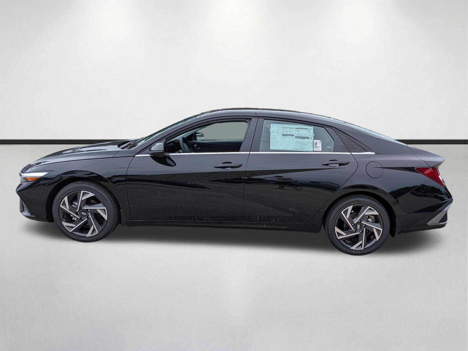 New 2026 Hyundai Elantra Limited FWD image 7