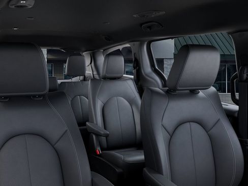 New 2025 Chrysler Pacifica Select image 29