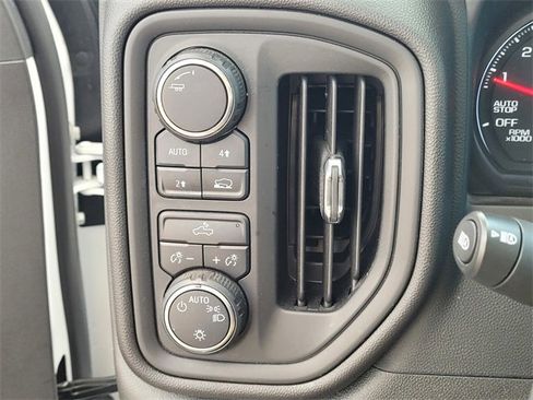 Used 2024 Chevrolet Silverado 1500 Custom image 22