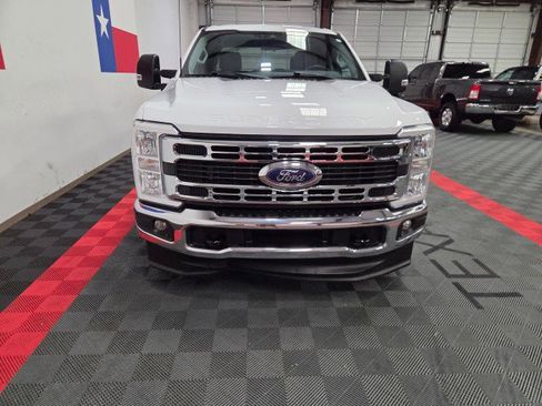 Used 2024 Ford F250 XLT w/ FX4 Off-Road Package AWD/4WD image 5