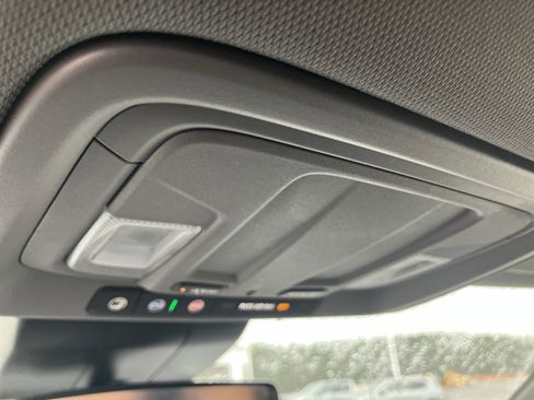 New 2026 GMC Sierra 1500 SLE image 21