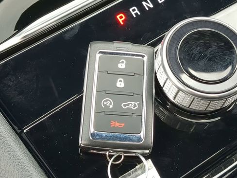 Certified 2023 Jeep Grand Cherokee Altitude image 32