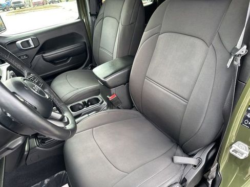 Used 2022 Jeep Wrangler Unlimited Sport image 27