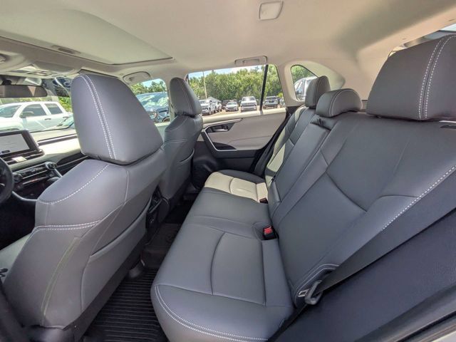Used 2025 Toyota RAV4 XLE FWD image 13