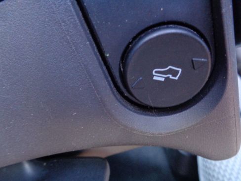 Used 2012 Ford F250 XLT w/ XLT Value Pkg image 32