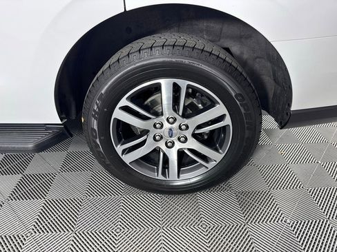 Used 2024 Ford Expedition Limited image 34