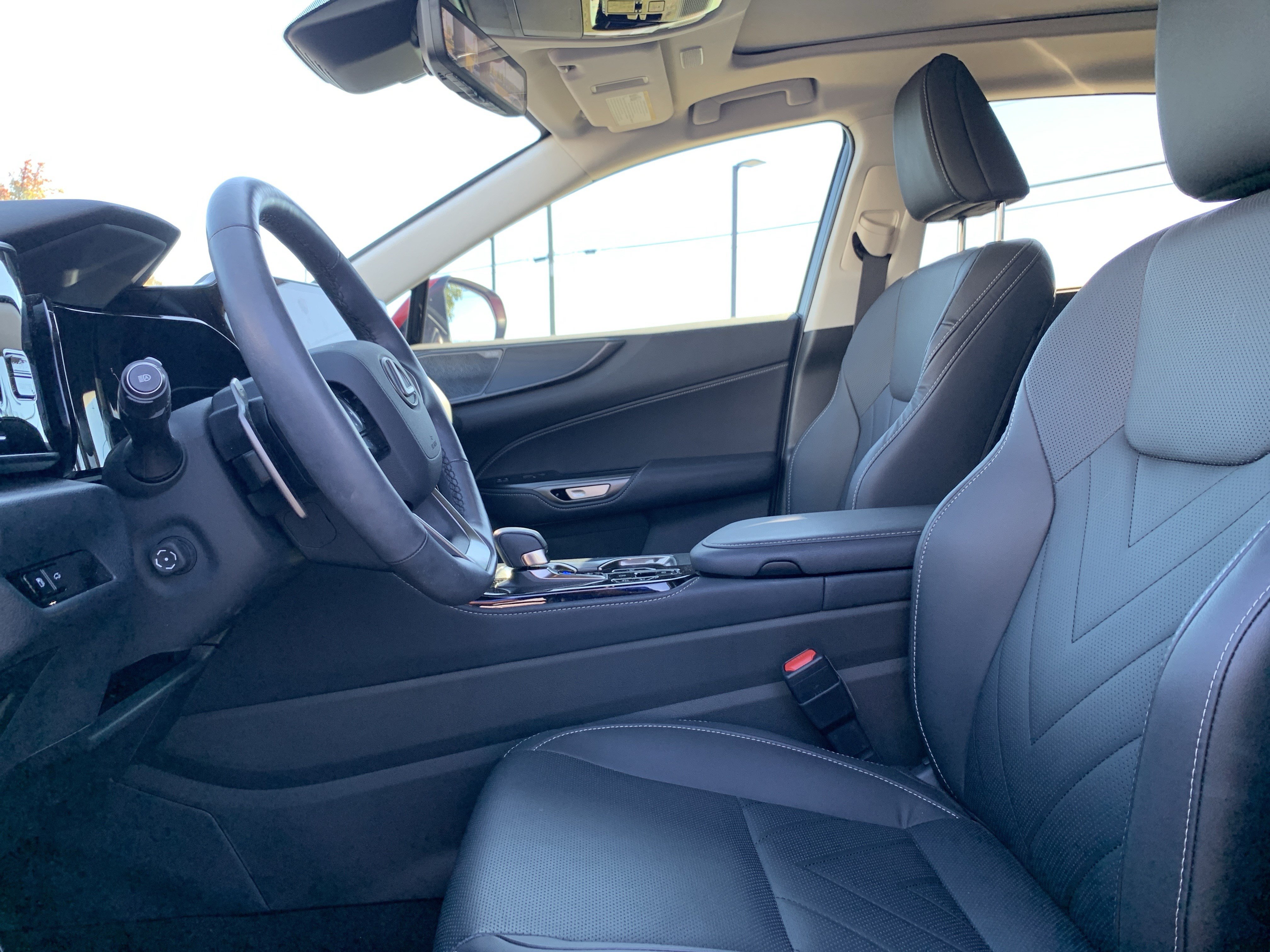 Used 2025 Lexus NX 350h AWD w/ Accessory Package (2T) image 16