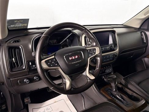 Used 2019 GMC Canyon Denali image 9