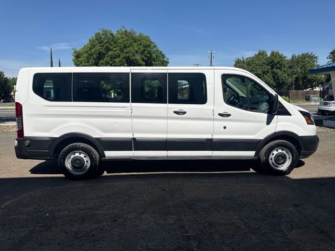 Used 2019 Ford Transit 350 XL RWD image 6