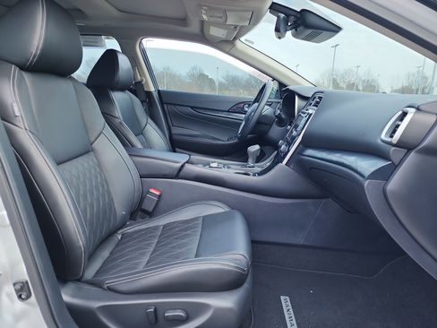 Used 2023 Nissan Maxima Platinum w/ Sport Mat Group image 16