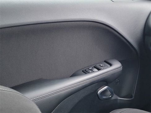 Certified 2022 Dodge Challenger R/T w/ Blacktop Package image 37